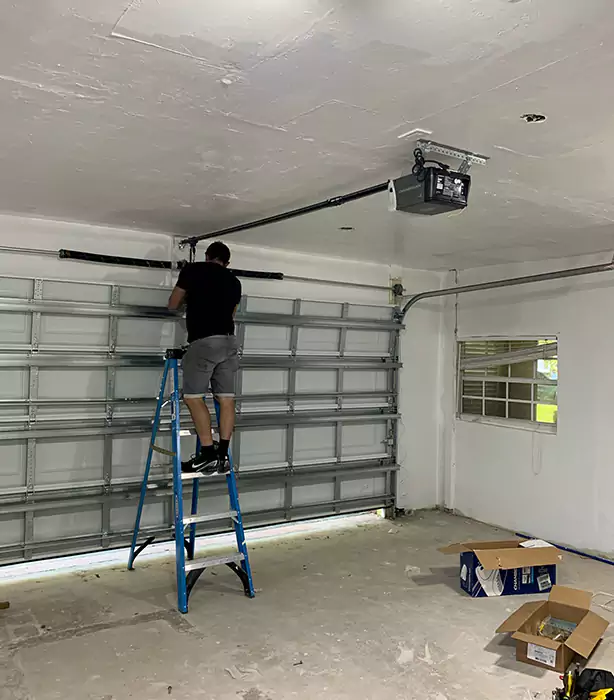 Residential Garage Door Services in Pompano Beach, FL