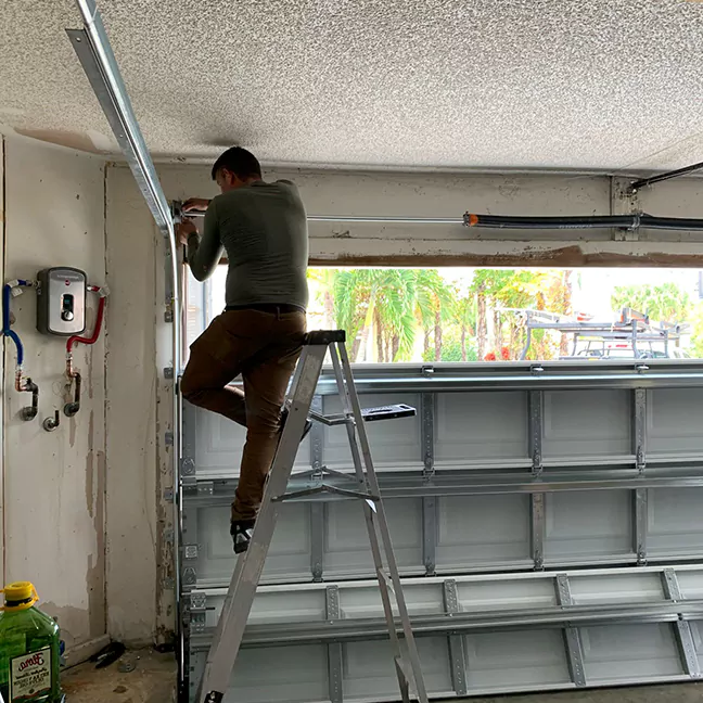 Experienced Garage Door Installation Experts in Pompano Beach, FL